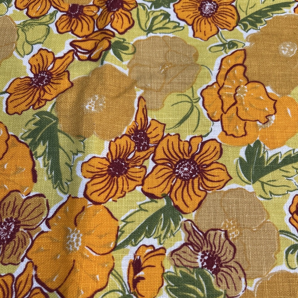 Vintage 70s Floral Linen Tablecloth 53x70 Groovy Yellow Orange Flower Power Mod - Picture 2 of 5